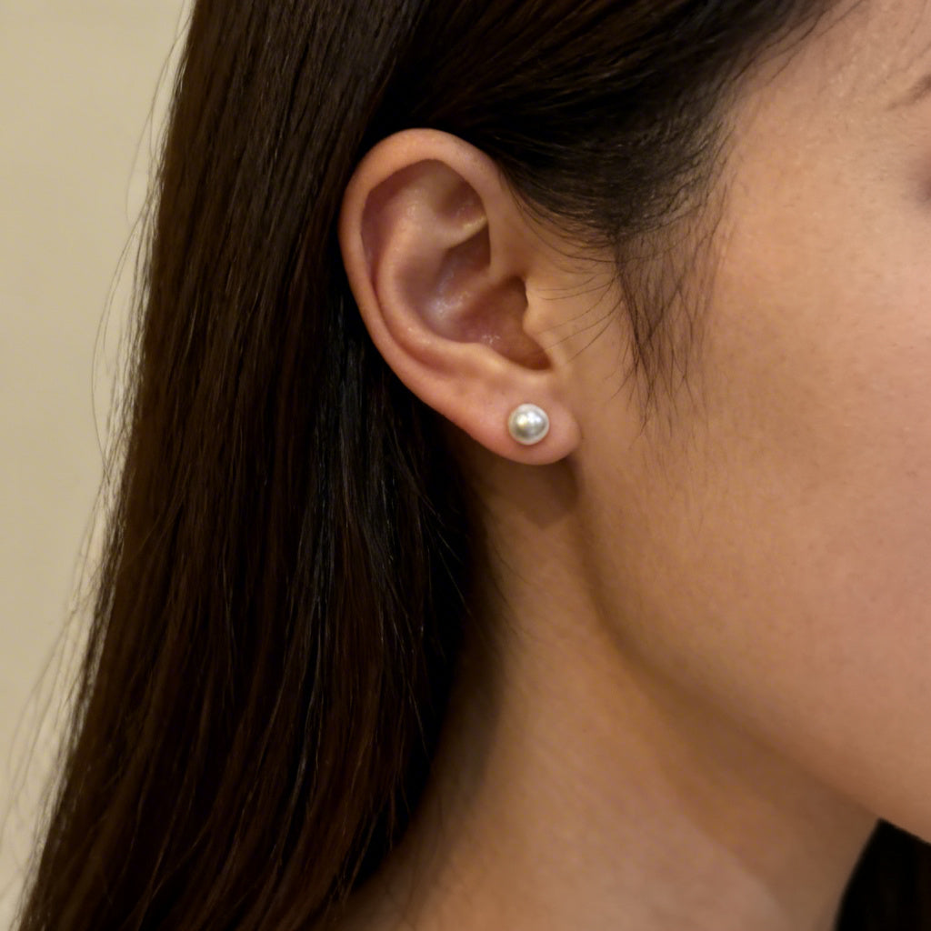Pearl Stud Earings