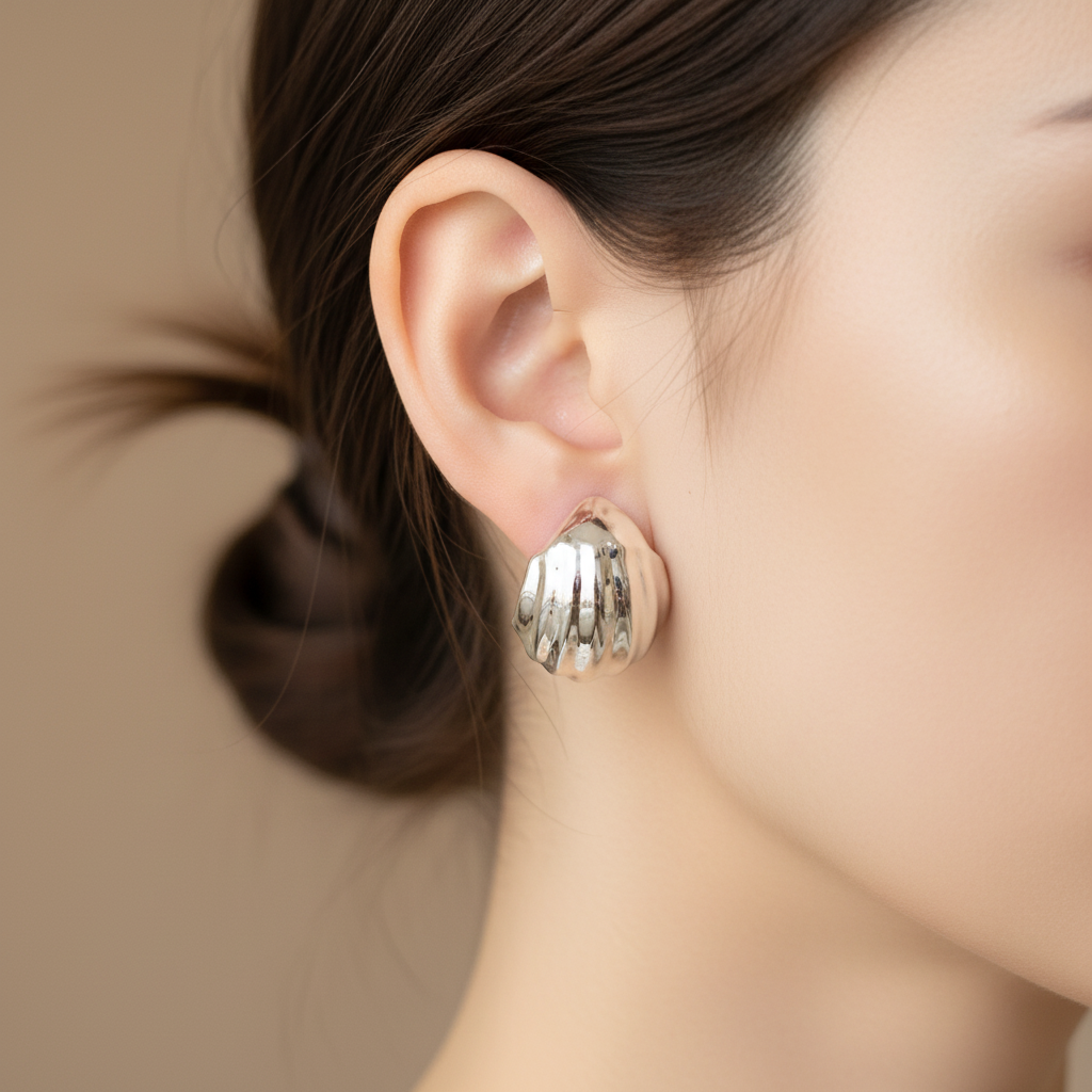 Sea Shell Stud Earings (Silver)