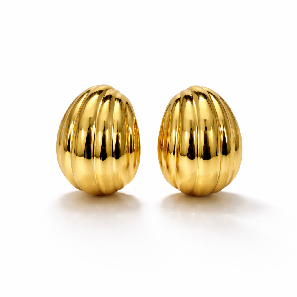 Sea Shell Stud Earings (Gold)